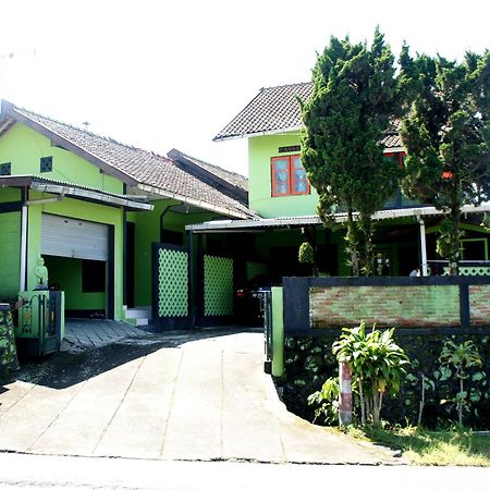 Bayu Murti Homestay Yogyakarta Dış mekan fotoğraf